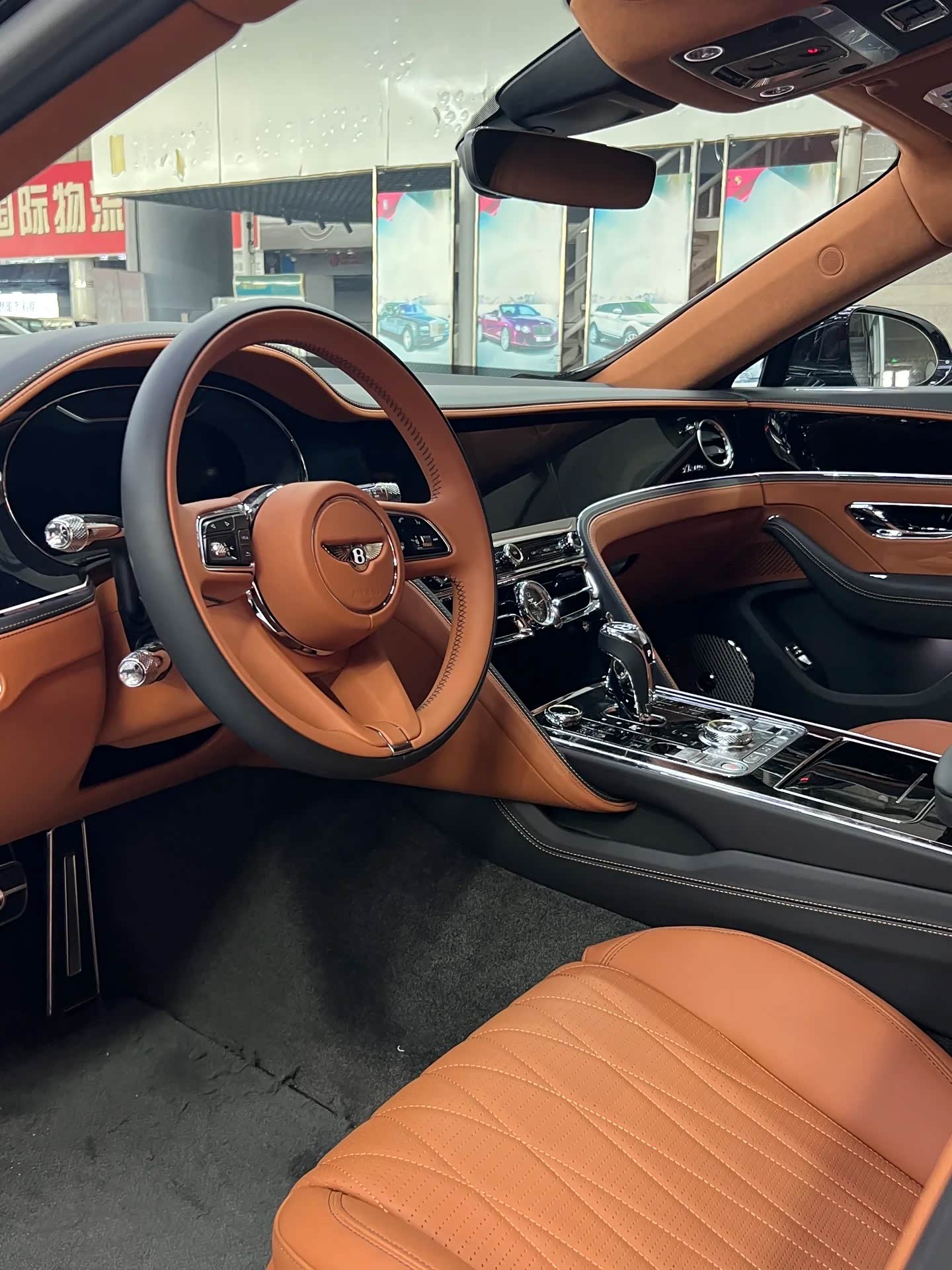 2024飞驰价格最低251万起 欢迎上门试驾