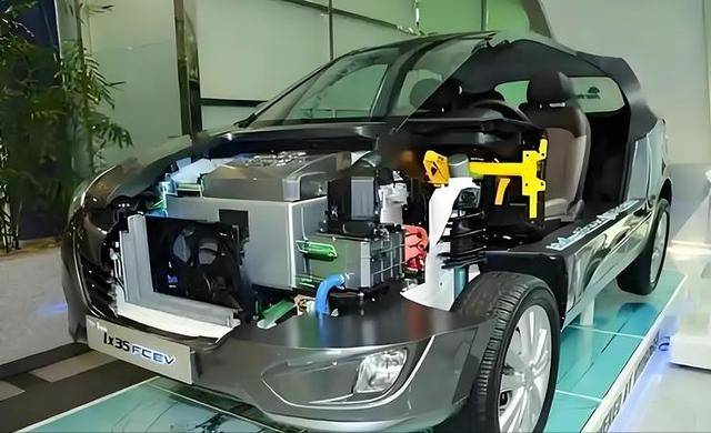 造出固态电池，用上2nm芯片！追觅造车真有活？